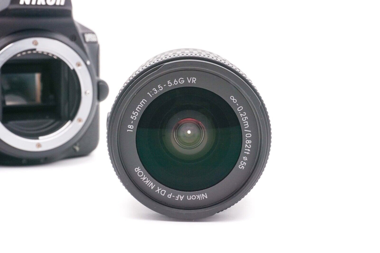 Nikon D5500 DSLR AF-P 18-55mm G VR Spiegelreflexkamera Digital | Refurbished
