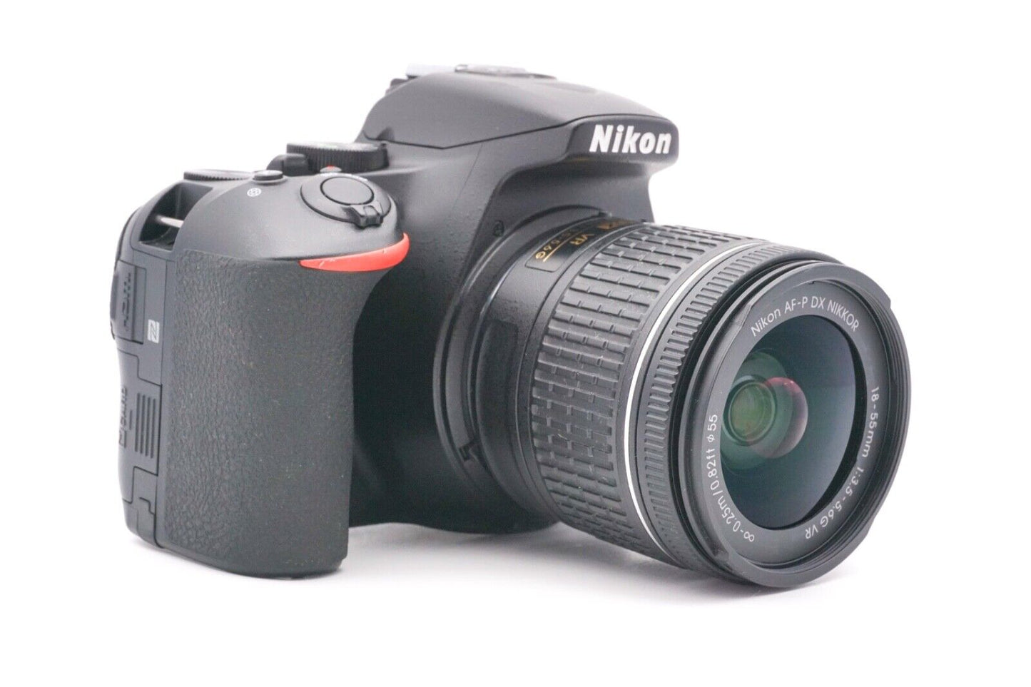 Nikon D5600 DSLR AF-P 18-55mm G VR Spiegelreflexkamera Digital | Refurbished