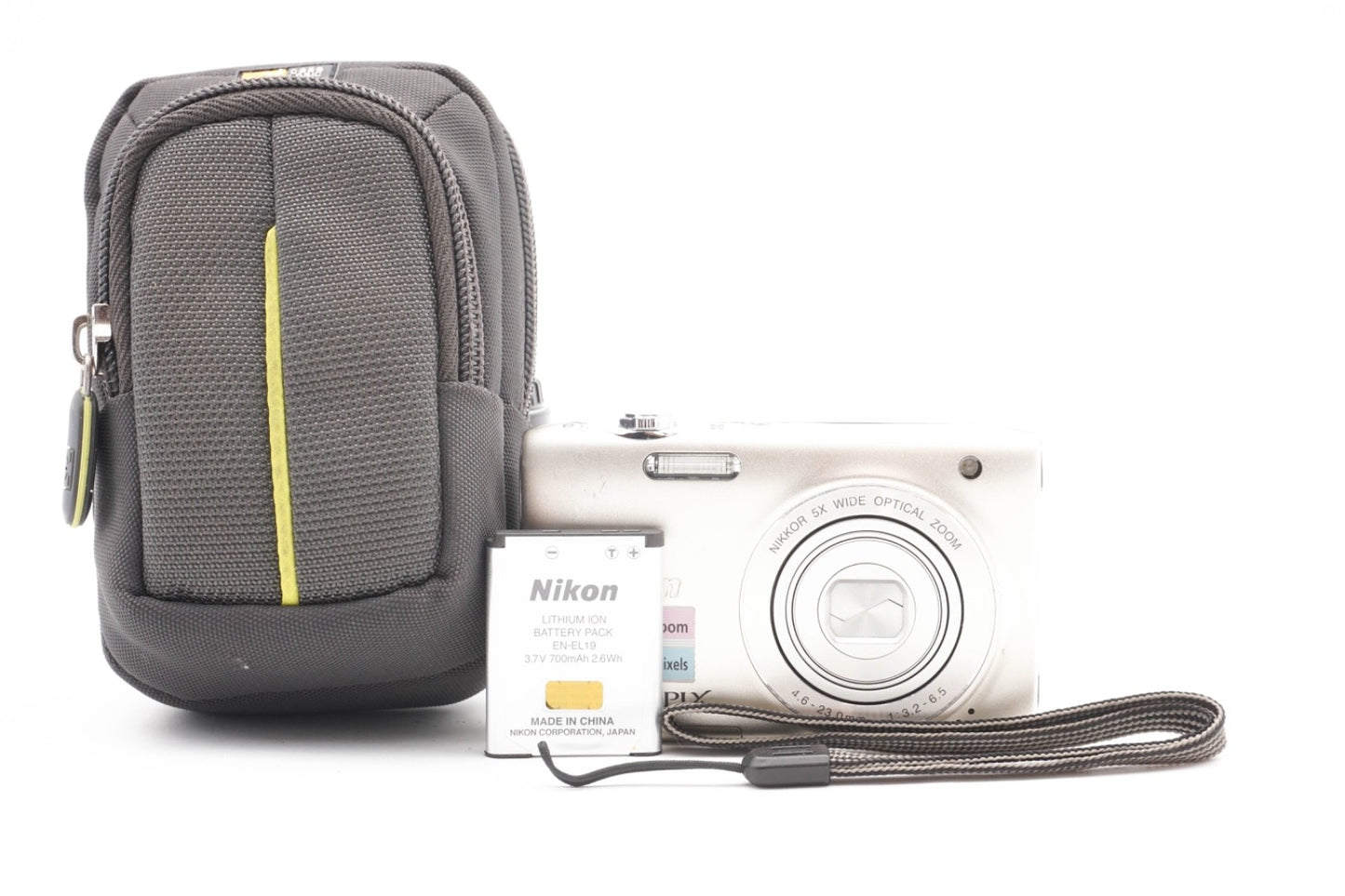 Nikon Coolpix S3100 Digitalkamera 14MP Kamera Silber Kompaktkamera - Refurbished