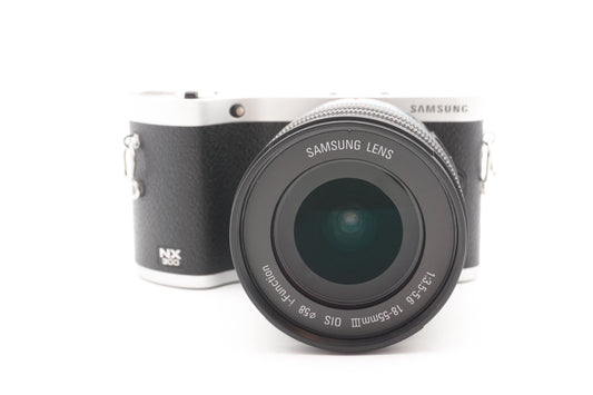 Samsung NX300 Digitalkamera + 18-55mm Kit Kamera Systemkamera DSLM | Refurbished