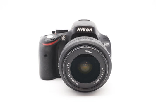 Nikon D5100 Digitalkamera Kamera DSLR + AF-S 18-55mm G VR Objektiv – Refurbished