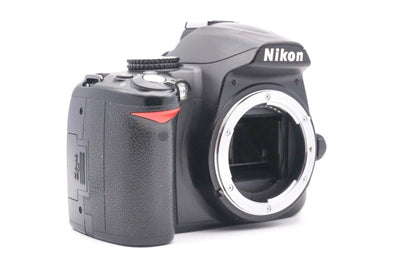 Nikon D3000 Body Spiegelreflexkamera Gehäuse Kamera Digital Körper - Refurbished