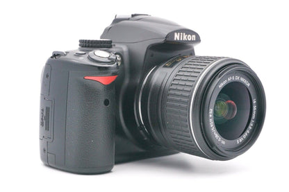 Nikon D5000 AF-S 18-55mm G II VR Objektiv Spiegelreflexkamera DSLR | Refurbished
