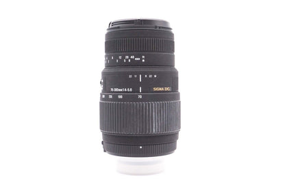 Nikon Sigma 70-300mm f4-5.6 APO DG Tele Zoom Macro Objektiv Nikon F Lens