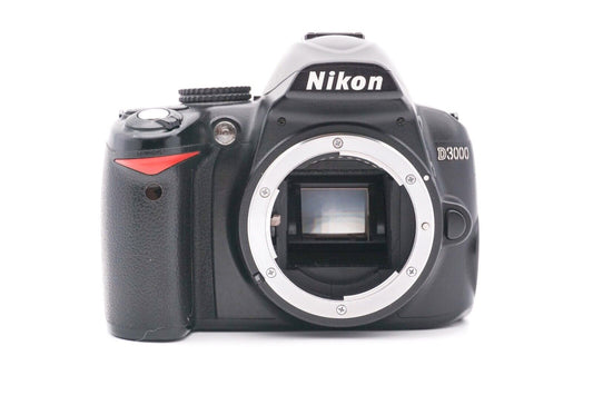 Nikon D3000 Body Spiegelreflexkamera Gehäuse Kamera Digital Körper - Refurbished