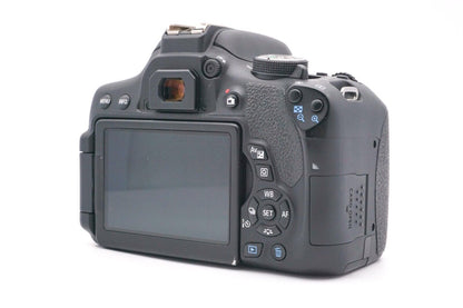 Canon EOS 750D Spiegelreflexkamera DSLR EF-S 18-55mm III Objektiv | Refurbished