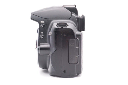 Nikon D3000 Body Spiegelreflexkamera Gehäuse Kamera Digital Körper - Refurbished
