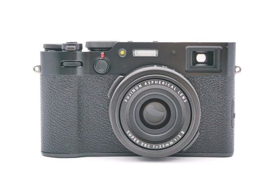 Fujifilm X100V Kompaktkamera Fuji Digitalkamera 15400 Auslösungen - Refurbished