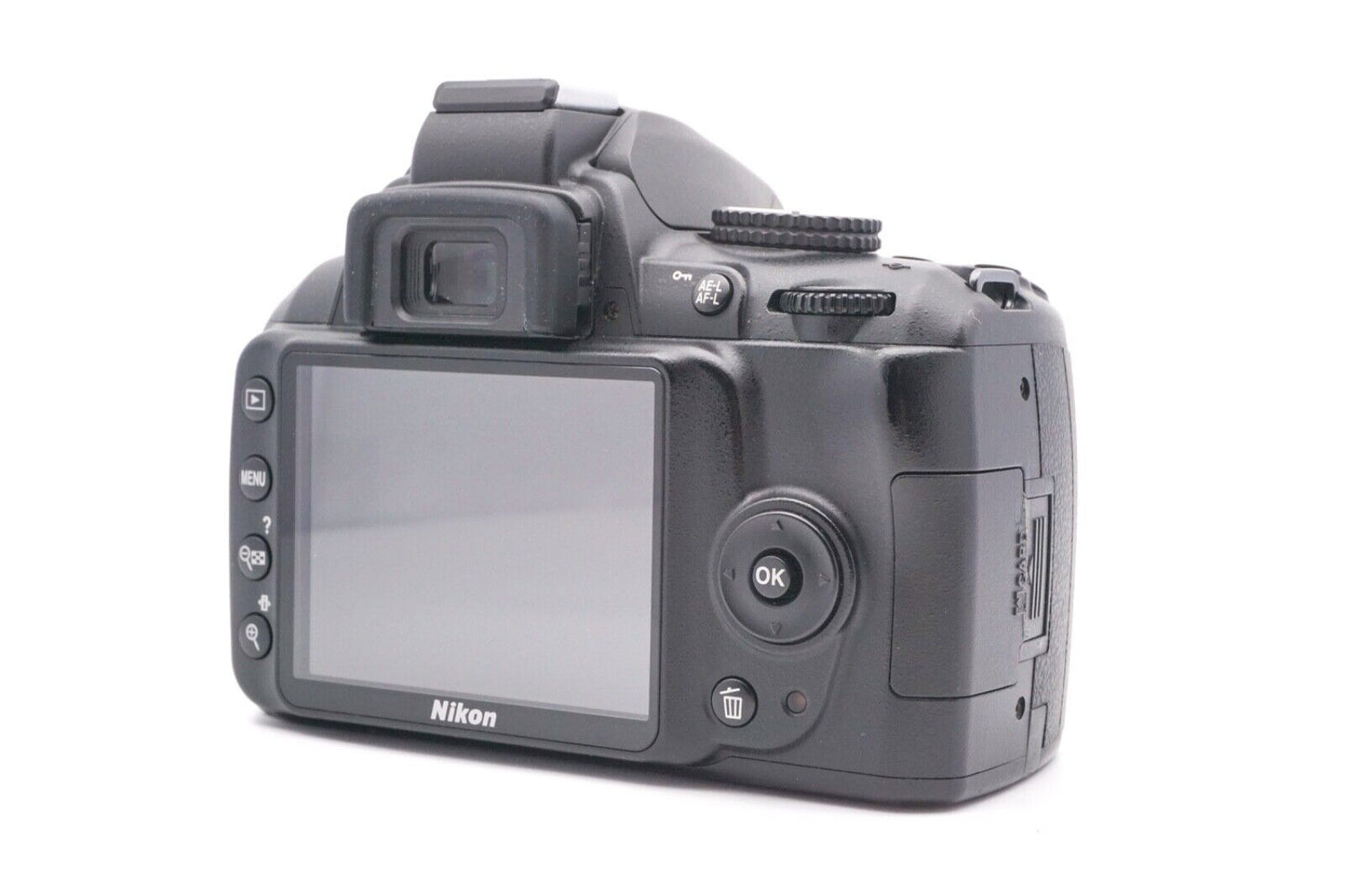 Nikon D3000 Spiegelreflexkamera DSLR AF-S DX 18-55mm G II Objektiv - Refurbished