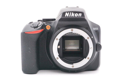 Nikon D3500 + AF-P 18-55mm DX G Spiegelreflexkamera DSLR Kamera | Refurbished