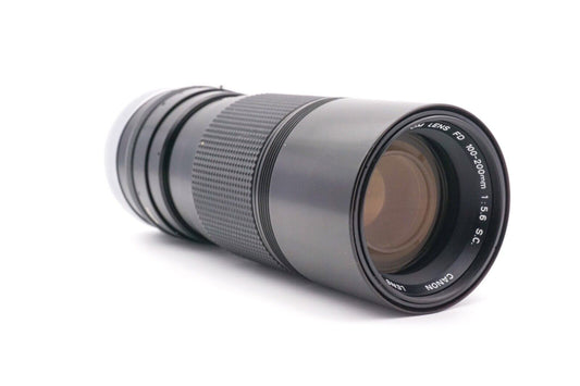 Canon FD 100-200mm f5.6 S.C. Tele Zoom Objektiv Lens AE-1 A-1 AV-1 T-90