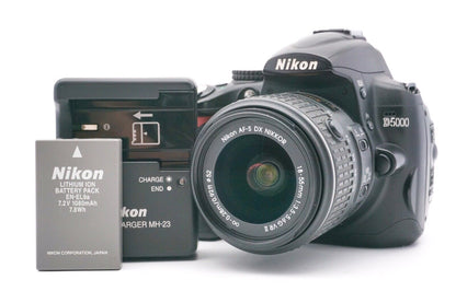 Nikon D5000 AF-S 18-55mm G II VR Objektiv Spiegelreflexkamera DSLR | Refurbished