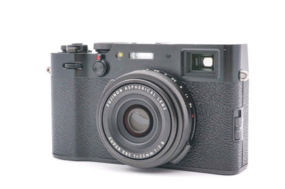 Fujifilm X100V Kompaktkamera Fuji Digitalkamera 15400 Auslösungen - Refurbished