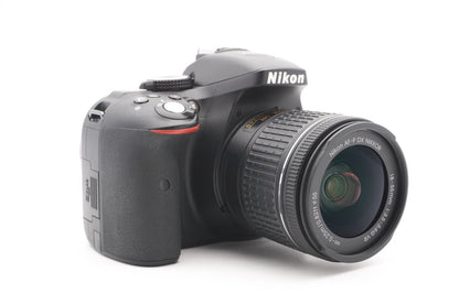 Nikon D5300 Digitalkamera Spiegelreflex Kamera + AF-P 18-55mm G VR – Refurbished