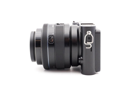 Samsung NX1000 Digitalkamera Kamera Systemkamera + 20-50mm Kit | Refurbished