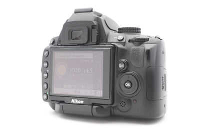 Nikon D5000 DSLR Digitalkamera Kamera Kit 18-55mm Objektiv Zoom – Refurbished
