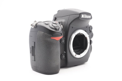 Nikon D700 Digitalkamera Spiegelreflex Vollformat DSLR Body – Refurbished
