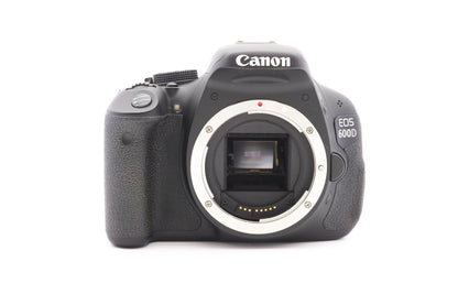 Canon EOS 600D Digitalkamera Kamera + EF-S 18-55mm IS II Objektiv | Refurbished