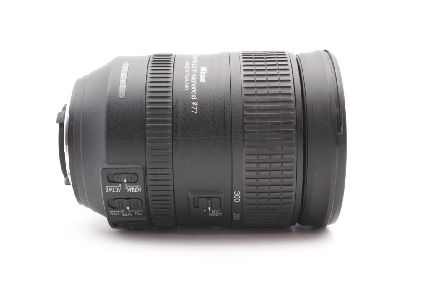 Nikon AF-S 28-300mm F3.5-5.6 G ED VR Tele Zoomobjektiv für Nikon F – Refurbished