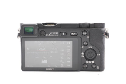 Sony Alpha a 6000 Digitalkamera spiegellose Kamera Sony E 16-50mm | Refurbished