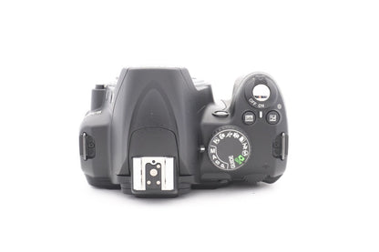 Nikon D3000 DSLR Digitalkamera Kamera Kit AF-S DX 18-55mm Objektiv – Refurbished