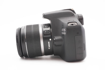 Canon EOS 1200D Digitalkamera + EF-S 18-55mm IS DSLR Kamera Kit - Refurbished