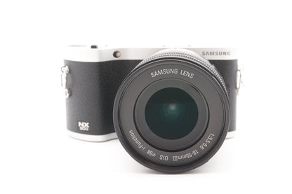Samsung NX300 Digitalkamera + 18-55mm Kit Kamera Systemkamera DSLM | Refurbished