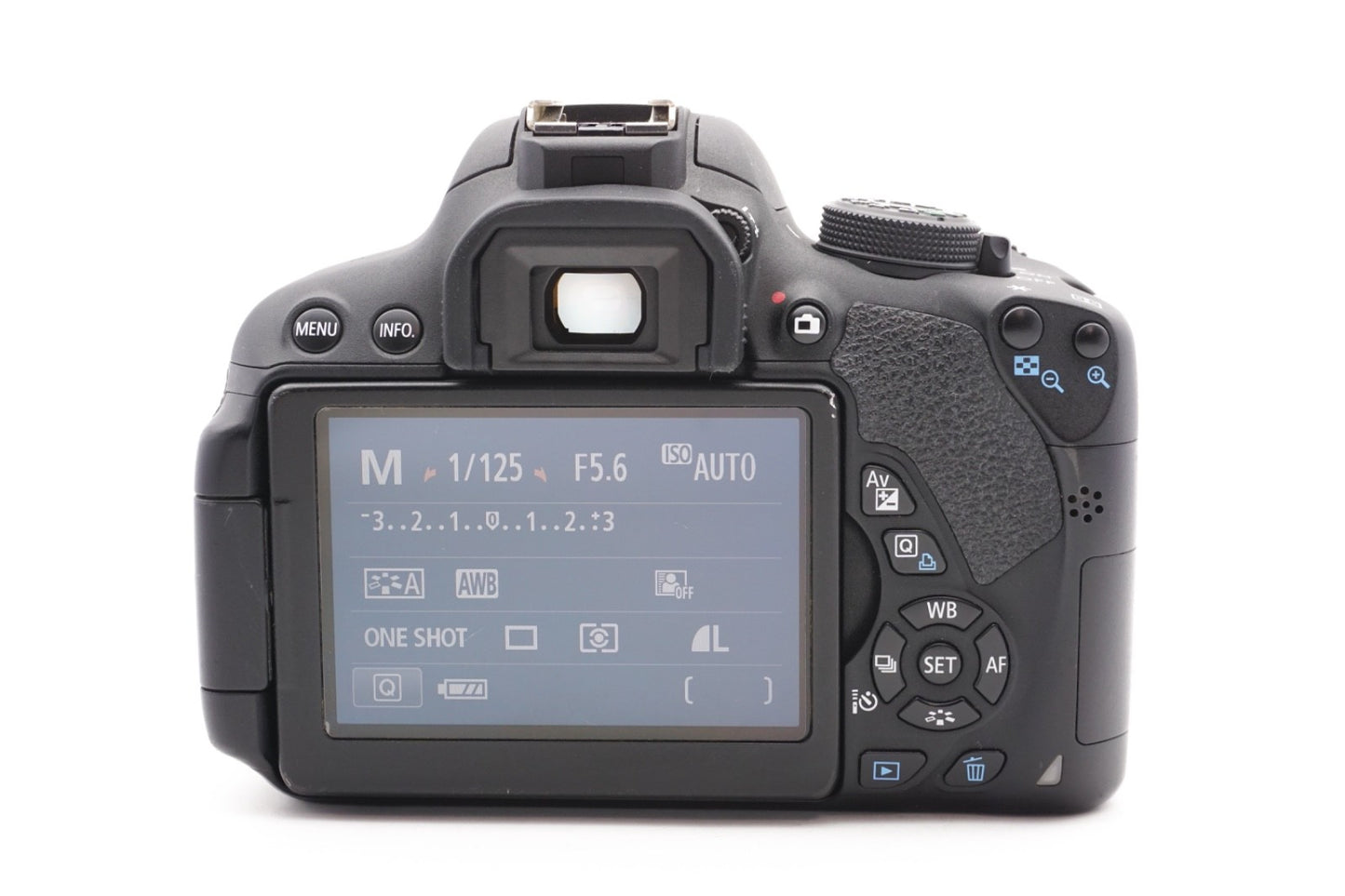 Canon EOS 700D Digitalkamera DSLR Kamera + EF-S 18-55mm II Kit | Refurbished