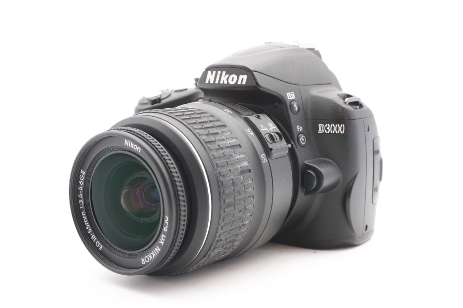 Nikon D3000 DSLR Digitalkamera Kamera Kit AF-S DX 18-55mm Objektiv – Refurbished