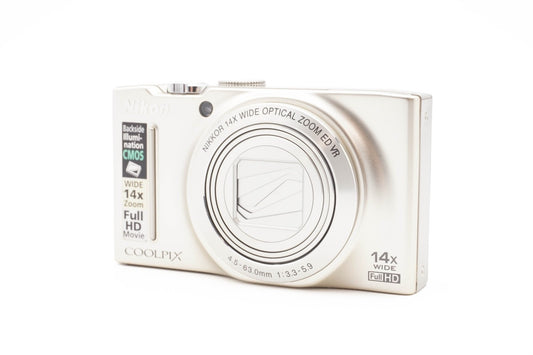Nikon Coolpix S8200 Kamera Kompakt Digitalkamera Reisekamera - Refurbished