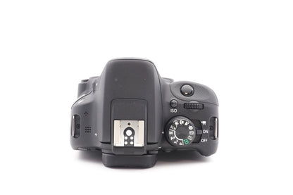 Canon EOS 100D Digitalkamera + EF-S 18-55mm IS STM Spiegelreflex – Refurbished