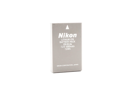 Original Akku Nikon EN-EL9a für D3000 D5000 D40 D60 Battery Pack