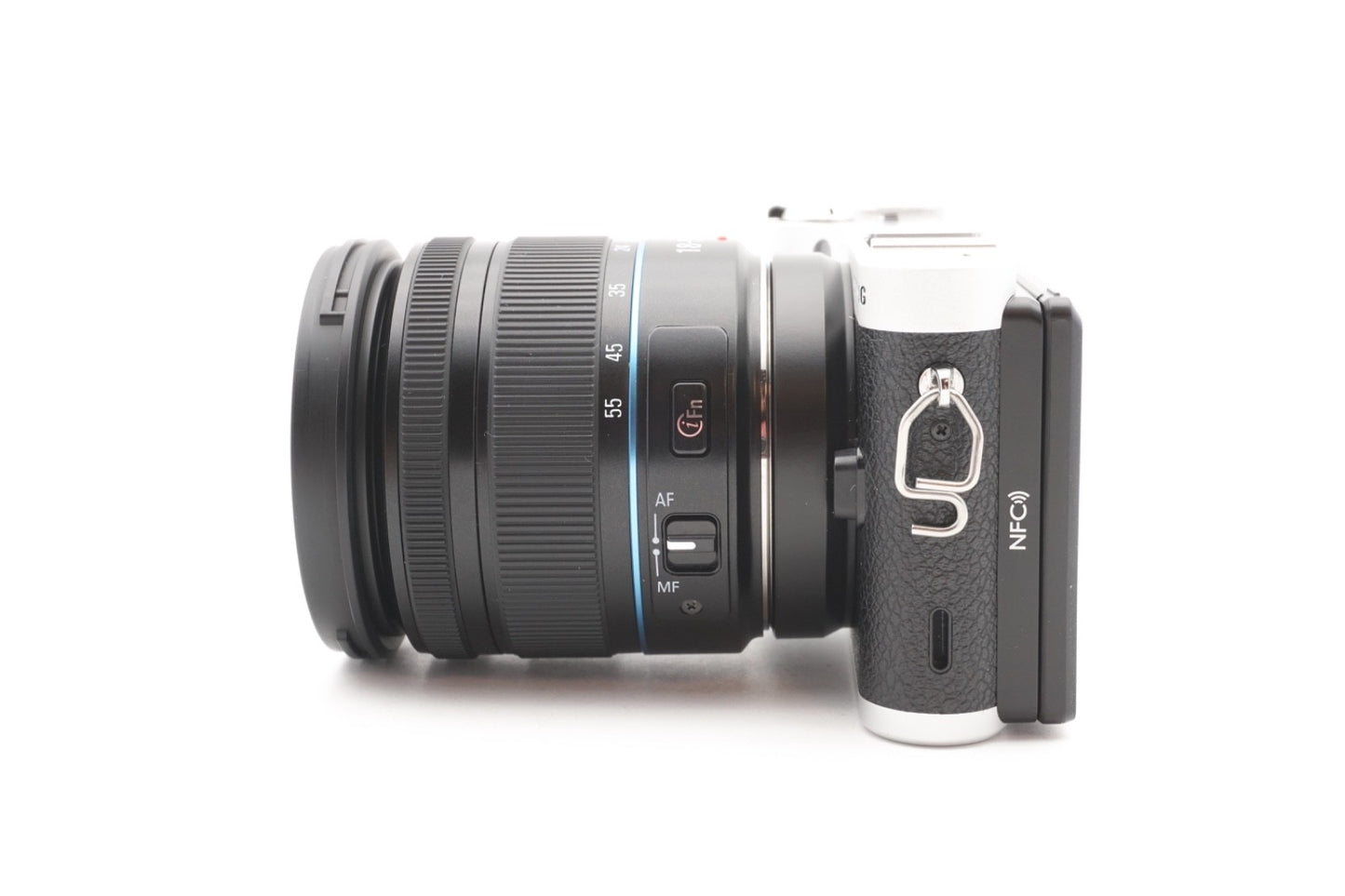Samsung NX300 Digitalkamera + 18-55mm Kit Kamera Systemkamera DSLM | Refurbished