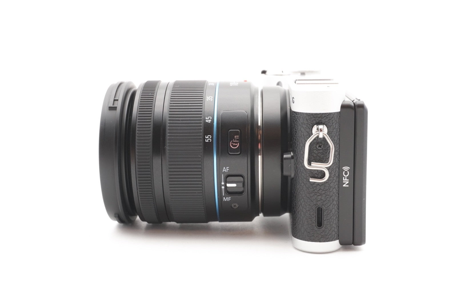 Samsung NX300 Digitalkamera + 18-55mm Kit Kamera Systemkamera DSLM | Refurbished