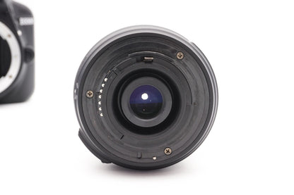 Nikon D3300 Digitalkamera Kamera DSLR + AF-S DX 18-55mm G II Lens - Refurbished