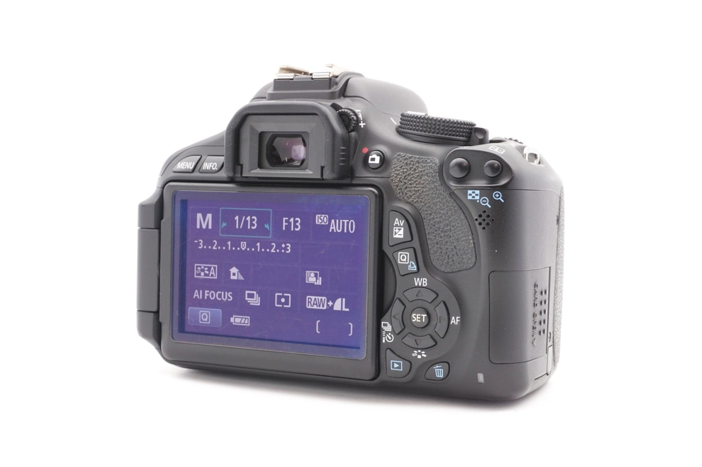 Canon EOS 600D Digitalkamera Kamera + EF-S 18-55mm IS II Objektiv | Refurbished