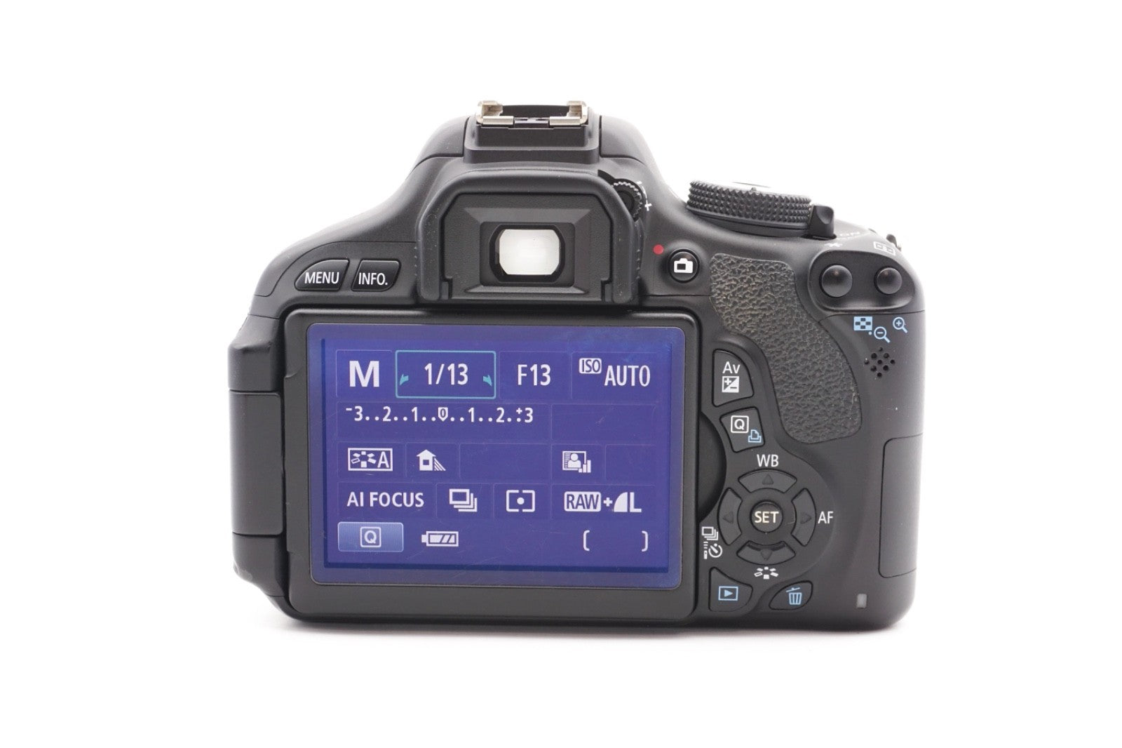 Canon EOS 600D Digitalkamera Kamera + EF-S 18-55mm IS II Objektiv | Refurbished