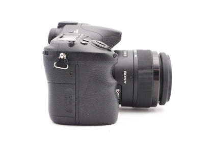 Sony Alpha A77 Digitalkamera + Sony A 18-55mm SAM II Kamera Kit | Refurbished