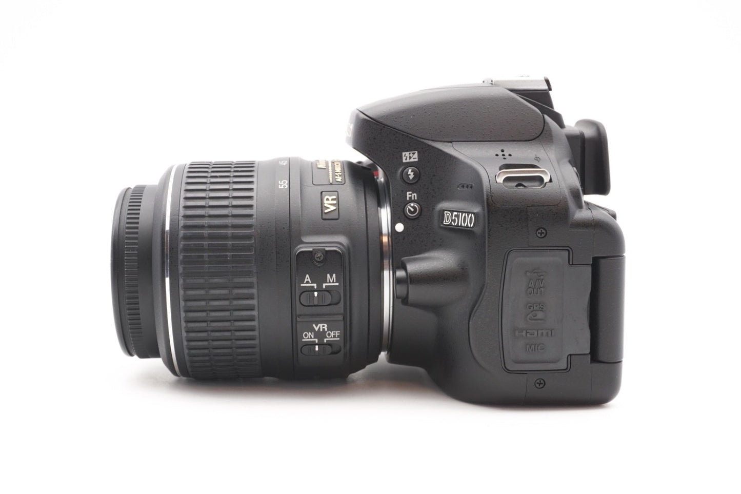 Nikon D5100 Digitalkamera Kamera DSLR + AF-S 18-55mm G VR Objektiv – Refurbished