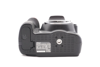 Nikon D3300 Digitalkamera Kamera DSLR + AF-S DX 18-55mm G II Lens - Refurbished