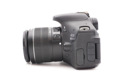 Canon EOS 600D Digitalkamera Kamera + EF-S 18-55mm IS II Objektiv | Refurbished