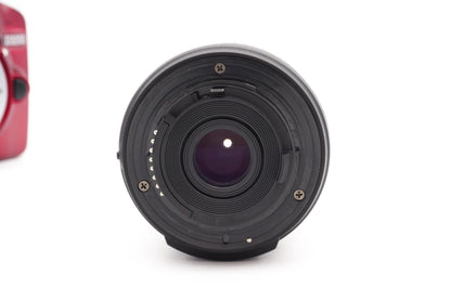 Nikon D3200 Digitalkamera Kamera DSLR + AF-S 18-55mm G VR II Lens - Refurbished
