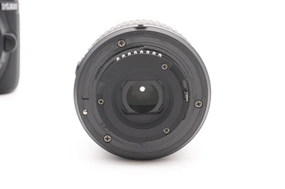 Nikon D5300 Digitalkamera Spiegelreflex Kamera + AF-P 18-55mm G VR – Refurbished