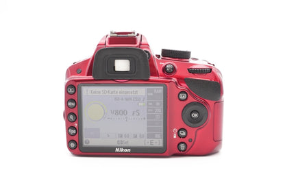 Nikon D3200 Digitalkamera Spiegelreflexkamera DSLR + AF-S 18-55mm - Refurbished