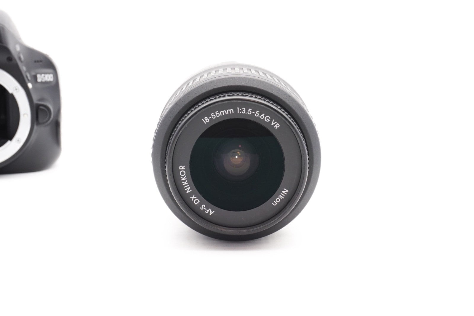 Nikon D5100 Digitalkamera + AF-S 18-55mm G VR Spiegelreflex Kamera – Refurbished