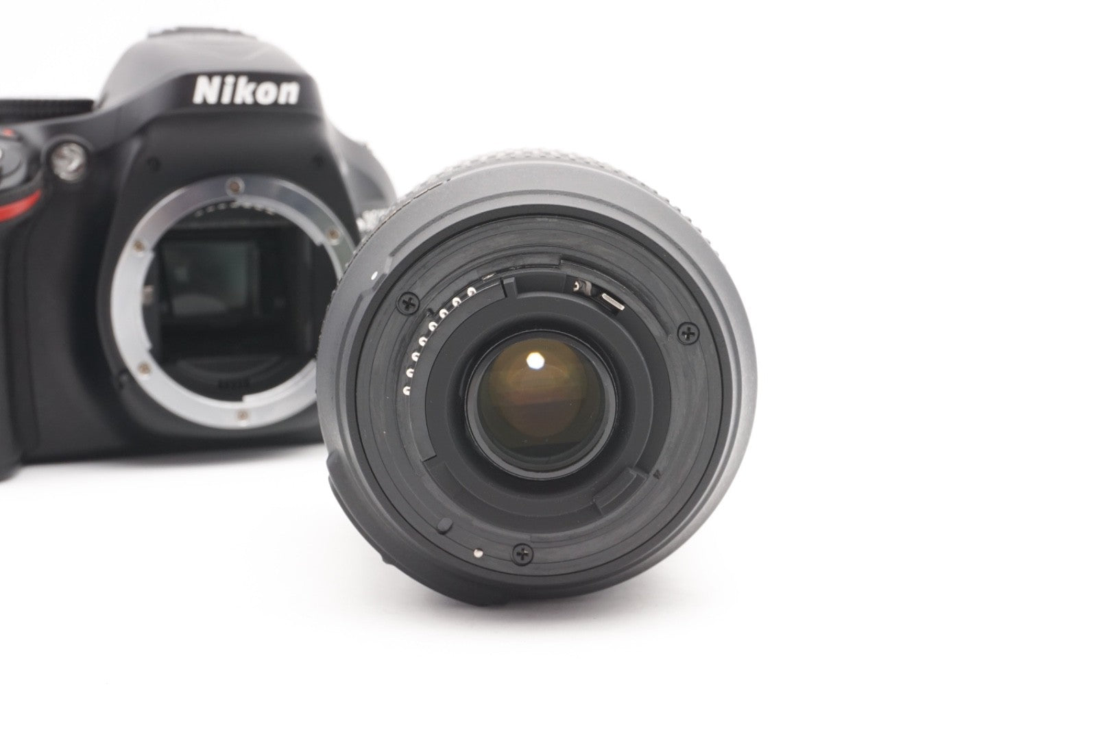 Nikon D5200 Digitalkamera + AF-S 18-105mm G VR Spiegelreflex Kamera Refurbished