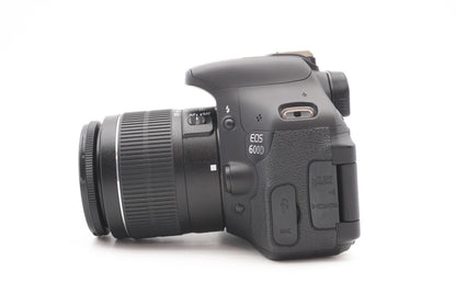Canon EOS 600D Digitalkamera Kamera + EF-S 18-55mm III Objektiv | Refurbished