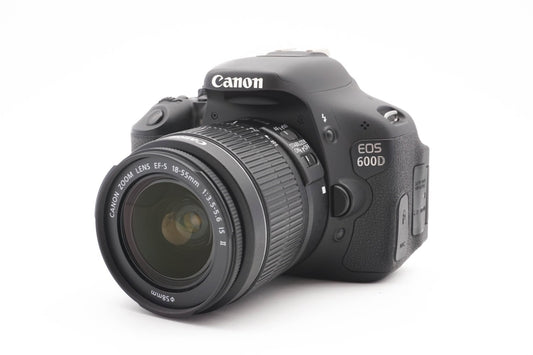 Canon EOS 600D Digitalkamera Kamera + EF-S 18-55mm IS II Objektiv | Refurbished