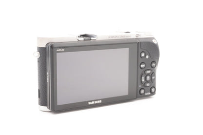 Samsung NX300 Body Digitalkamera Systemkamera DSLM spiegellos | Refurbished