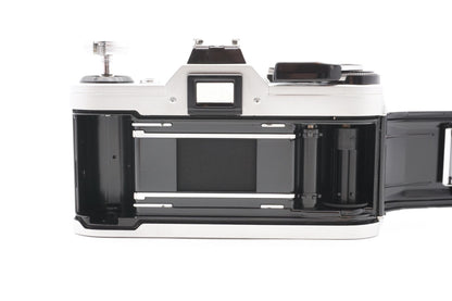 Canon AE-1 Kamera + 50mm Objektiv analoge Spiegelreflexkamera SLR - Gewartet